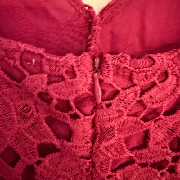 ASTR The Label Lace Sheer Midi Dress In Red Tannin 45726 - Picture 7 of 12